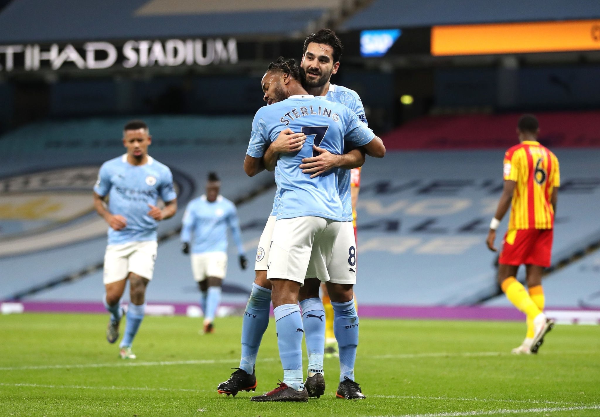 對現有人員 對現有人員