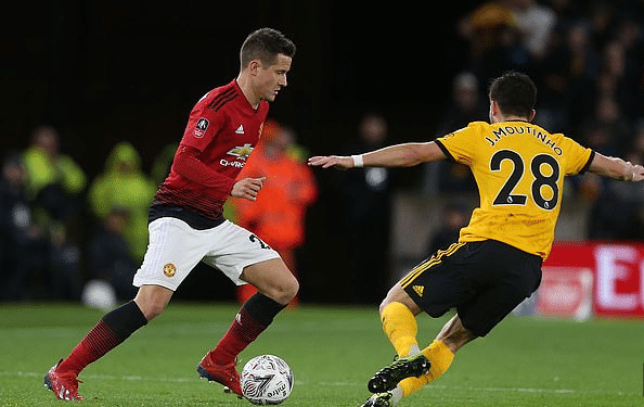 機背後的原 機背後的原